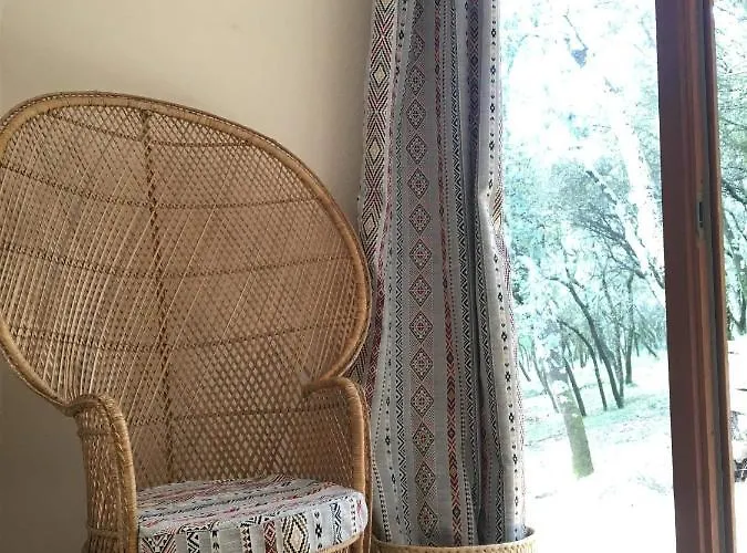 Oda ve Kahvaltı Les Hotes Du Ranquet 4*