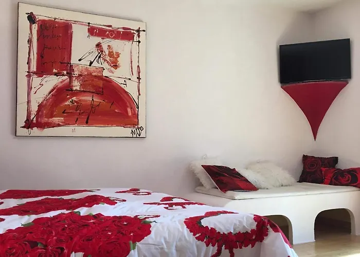 Les Hotes Du Ranquet Oda ve Kahvaltı Tornac