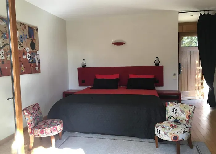 Les Hotes Du Ranquet Oda ve Kahvaltı Tornac